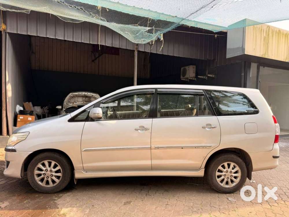 Toyota Innova 2.5 V 7 Str, 2012, Diesel