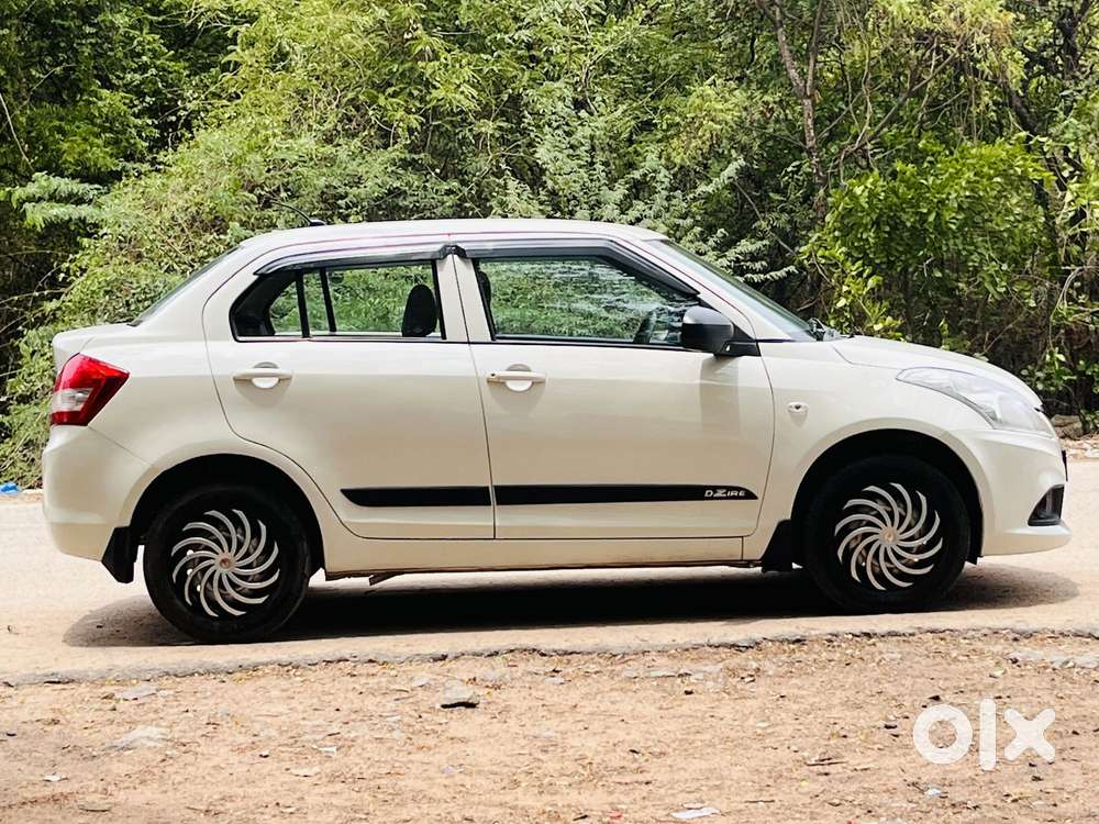 Maruti Suzuki Swift Dzire, 2022, Petrol