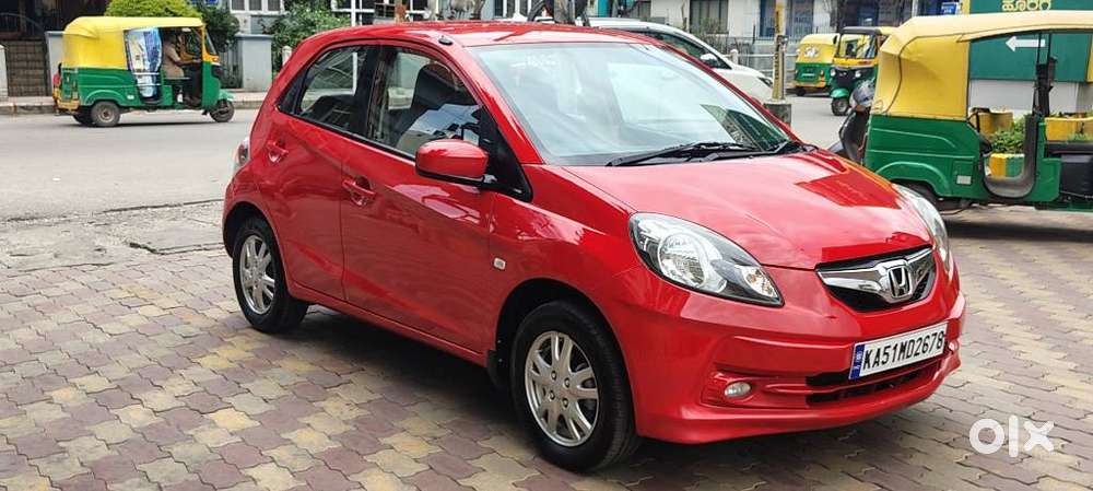 Honda Brio V Automatic, 2012, Petrol