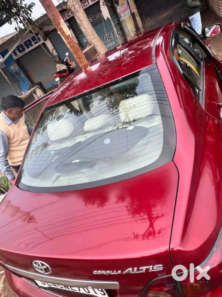 Toyota Corolla Altis 2011 Petrol Well Maintained