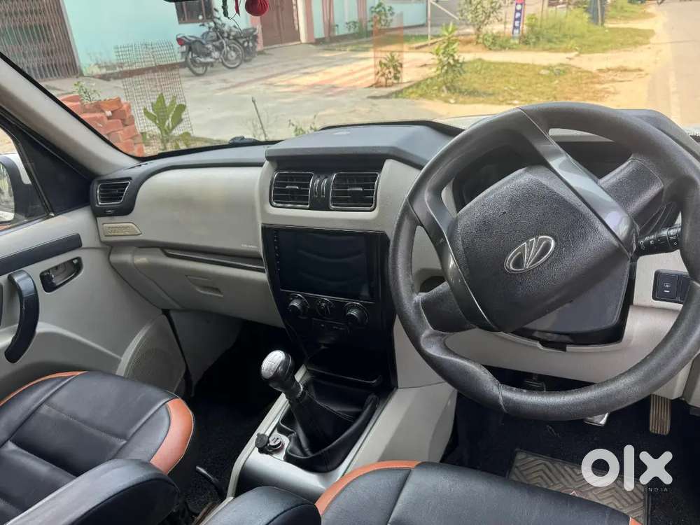 Mahindra Scorpio 2016