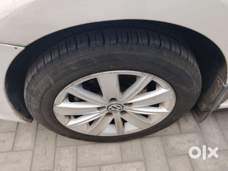 Volkswagen Vento Petrol Highline At, 2016, Petrol