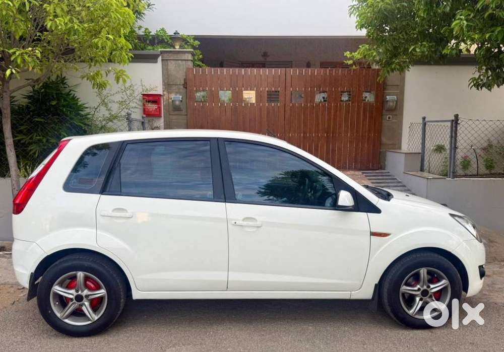 Ford Figo 2010-2012 Diesel Titanium, 2010, Diesel