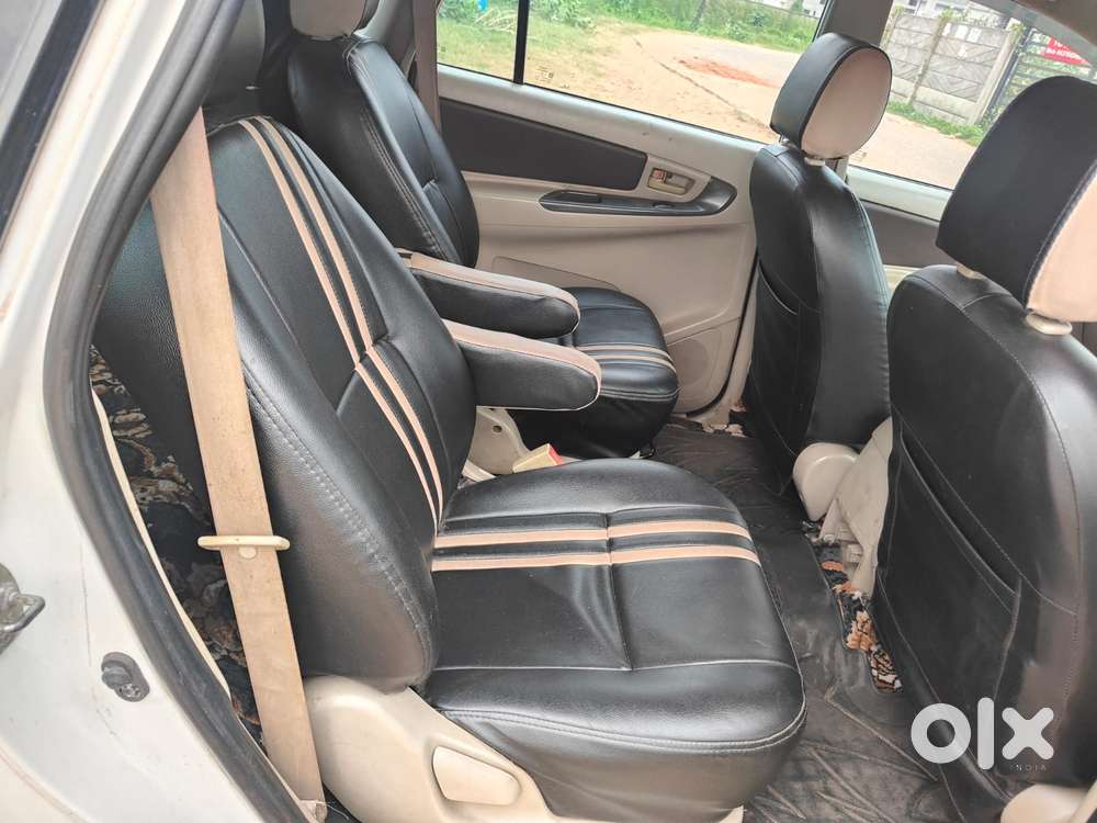 Toyota Innova 2.5 Gx 7 Str Bs-iii, 2012, Diesel