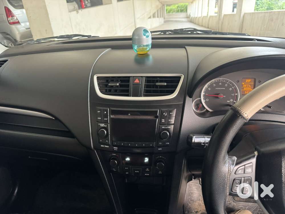 Maruti Suzuki Swift Zxi Plus, 2012, Petrol