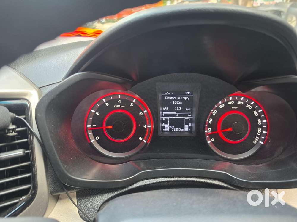 Mahindra Xuv300 Petrol 2023