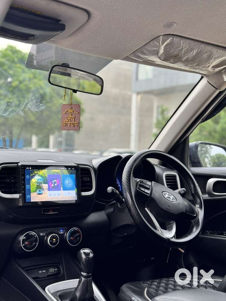 Hyundai Venue 1.2 S (o), 2021, Petrol