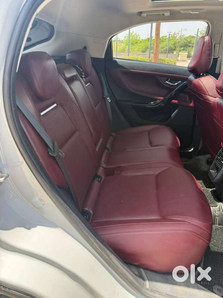 Tata Curvv Crtv Amt, 2025, Diesel