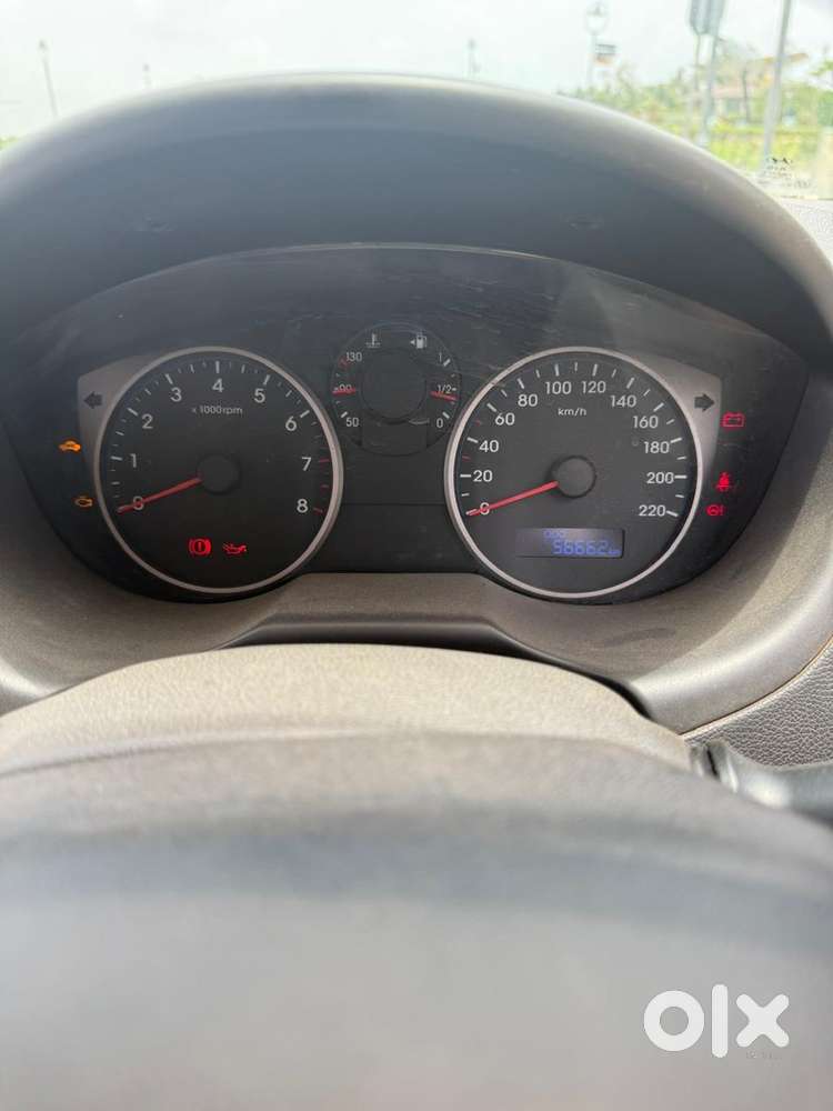 Hyundai I20 Magna Petrol 2012