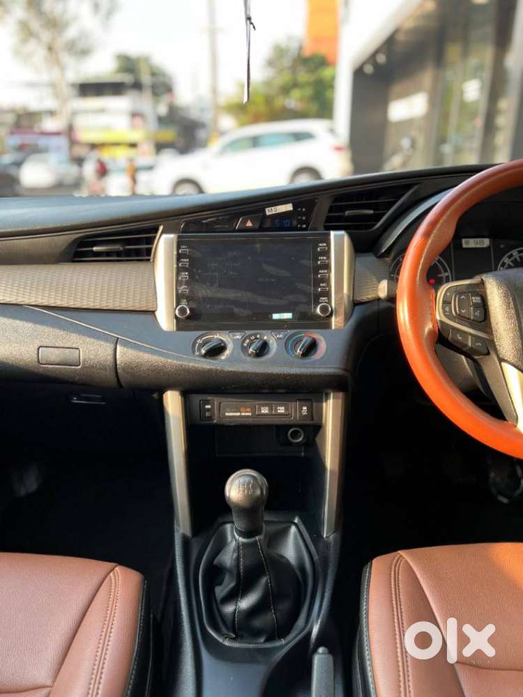 Toyota Innova Crysta 2.4 G Mt, 2022, Diesel