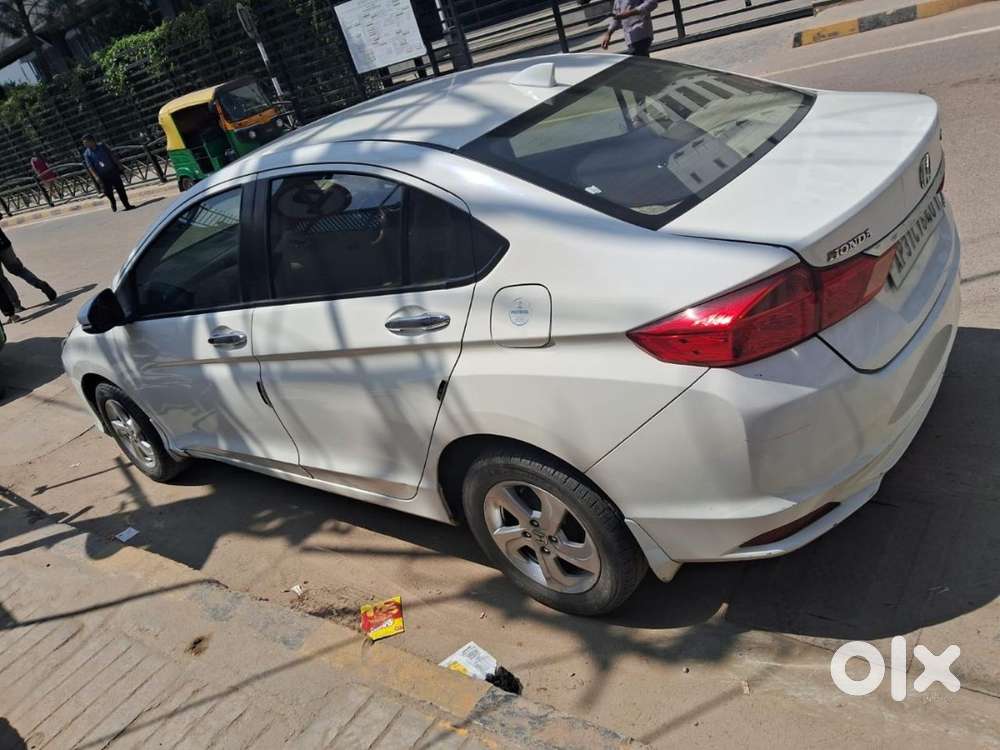 Honda City V 2015