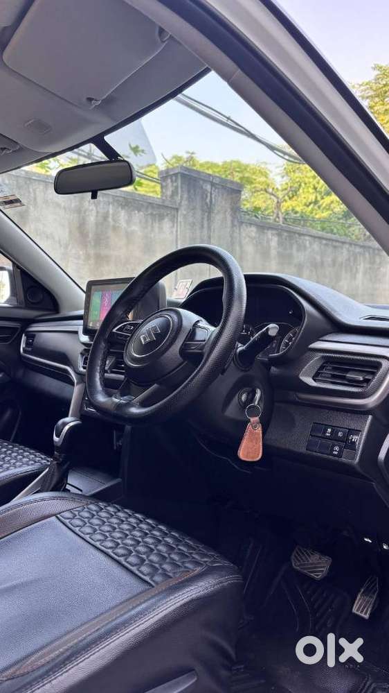 Maruti Suzuki Brezza, 2023, Petrol