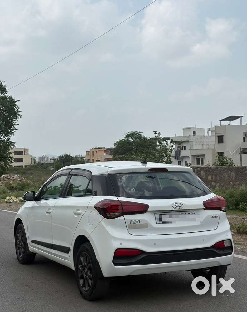 Hyundai I20 Asta (o) 1.2 Mt, 2019, Petrol