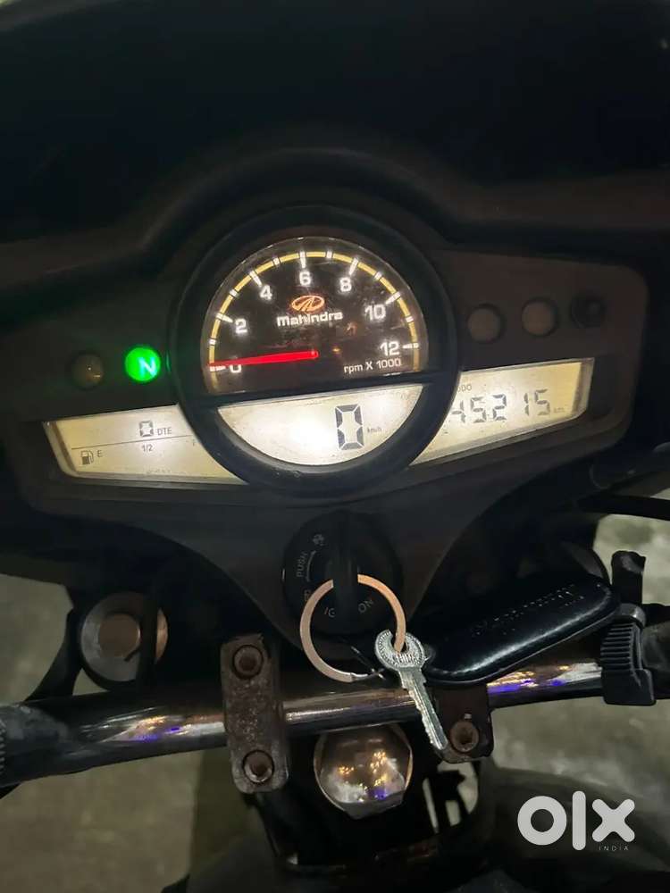 Disc Brake Mahindra Centuro Bike Digital Meter Mahindra Centuro