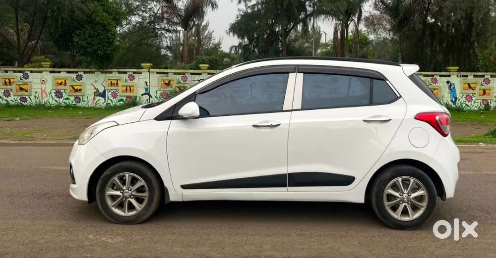 Hyundai Grand I10 1.2 Kappa Vtvt Asta (o) At, 2015, Petrol