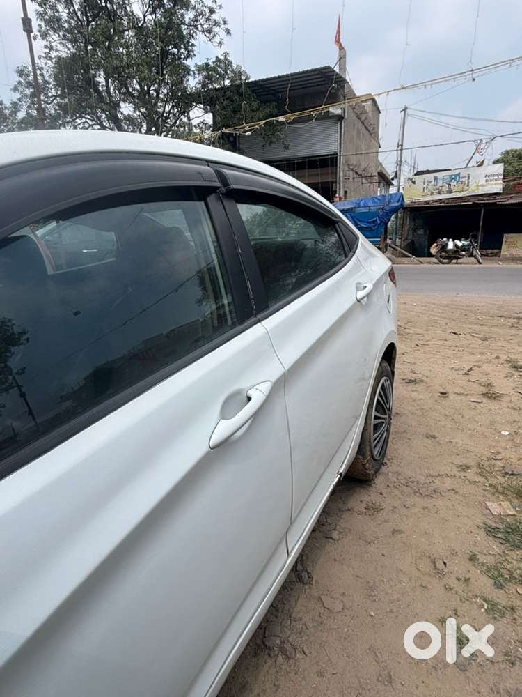 Hyundai Verna Diesel 2011 Top Model