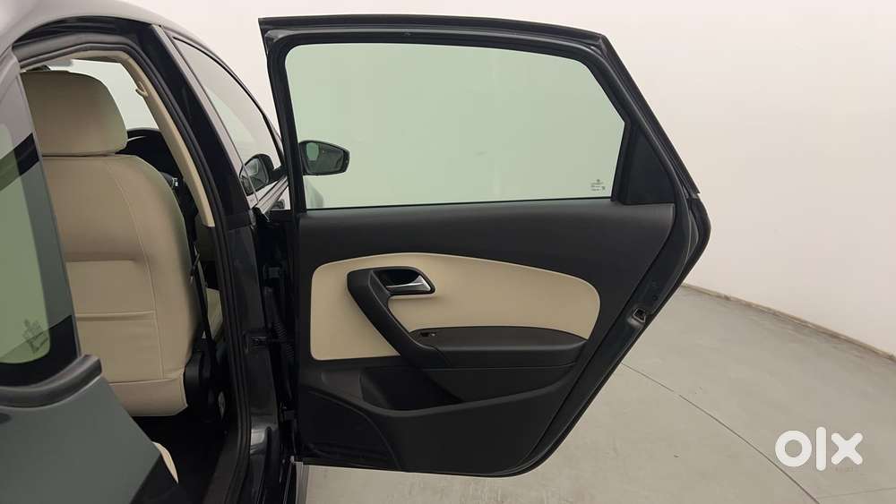 Volkswagen Vento 1.6 Highline, 2022, Petrol