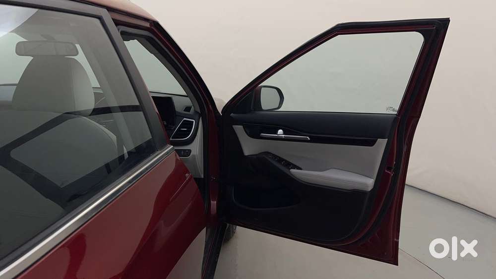 Kia Seltos 1.5 Htx At Petrol, 2022, Petrol