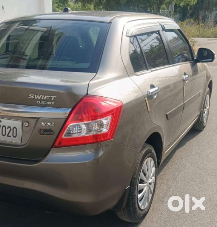 Maruti Suzuki Swift Dzire Vxi Optional, 2017, Petrol