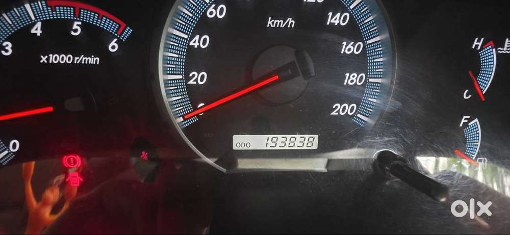2013 Innova Manual Transmission, Single User, 193838 Km For Sale