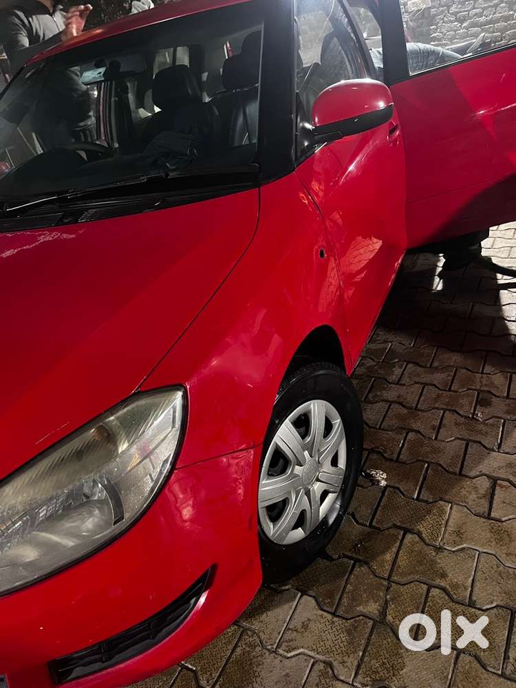 Skoda Fabia Petrol Manual 2011