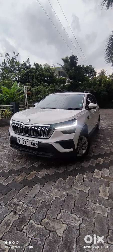 Skoda Kushaq Active Plus (20930 Kms)manual