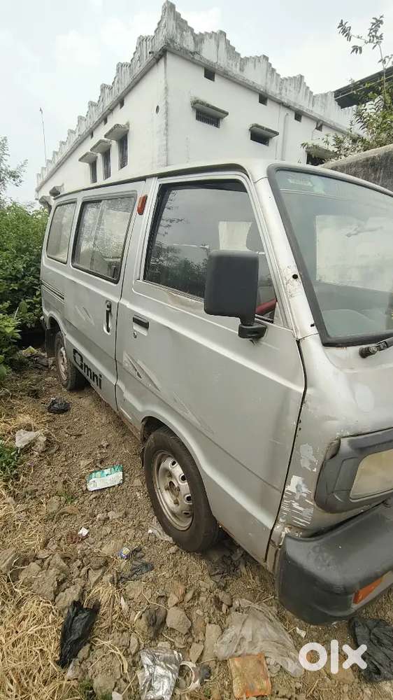 Maruti Suzuki Omni 2010