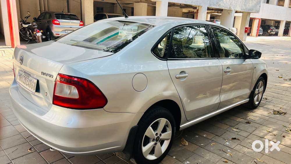 Skoda Rapid 2015 Diesel Top Model Well Maintained