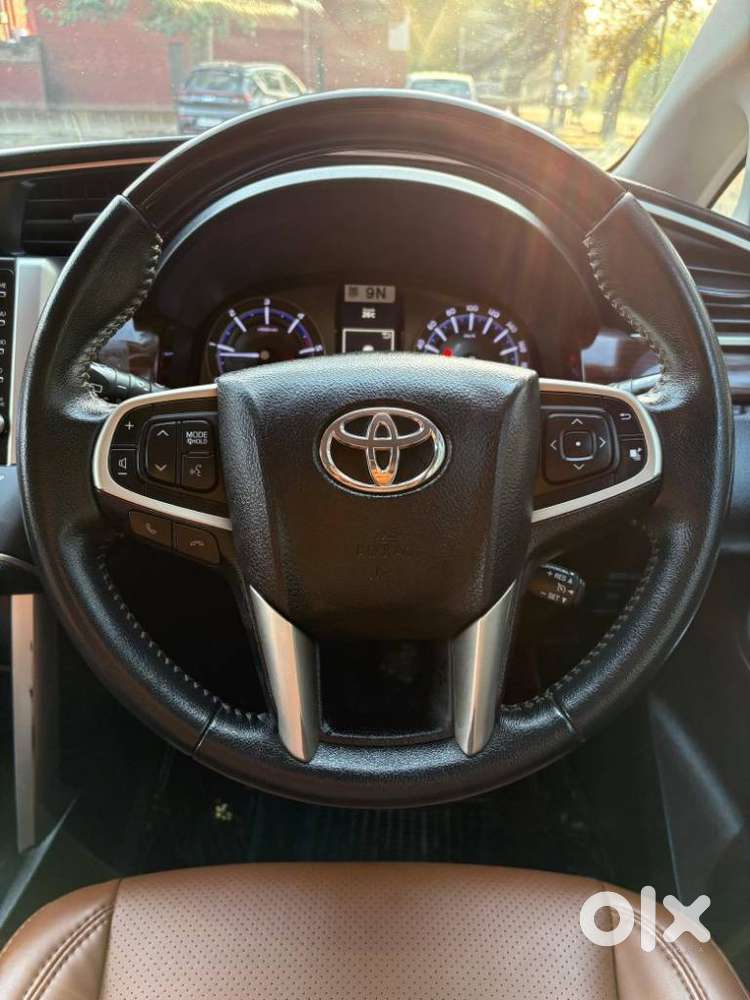 Toyota Innova Crysta 2.4 V 7 Str, 2022, Diesel