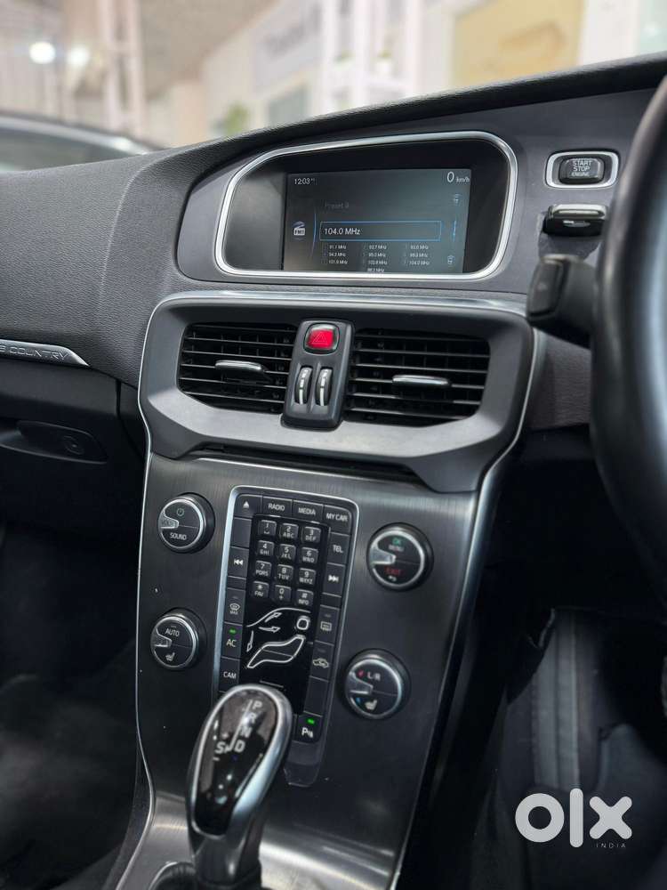 Volvo V40 Cross Country D3, 2014, Diesel