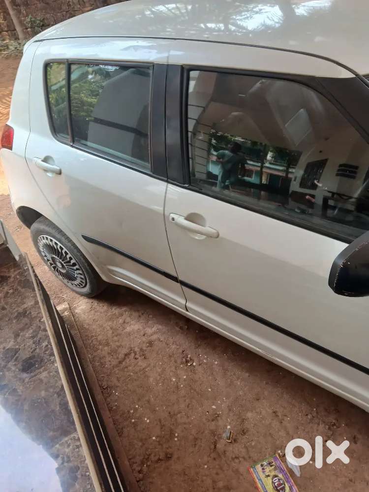 Maruti Suzuki Swift 2010