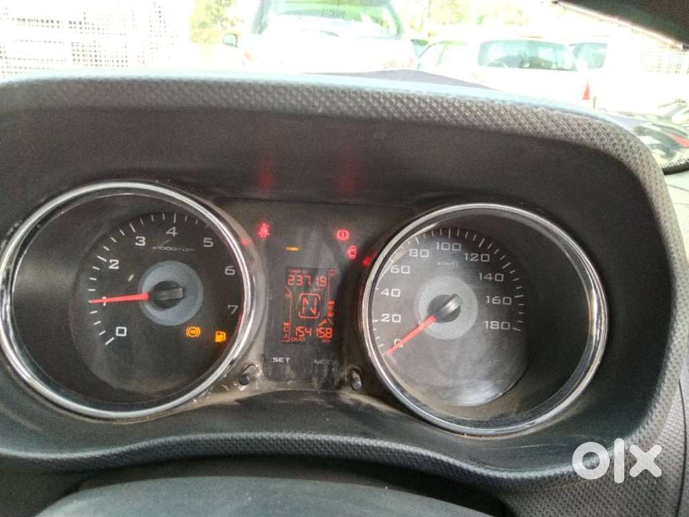 Mahindra Tuv 300 Mhawk100 T8, 2017, Diesel