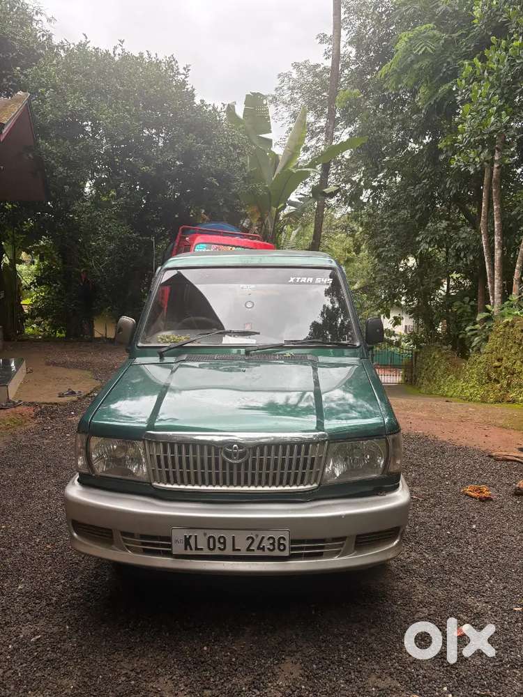 Toyota Qualis 2002