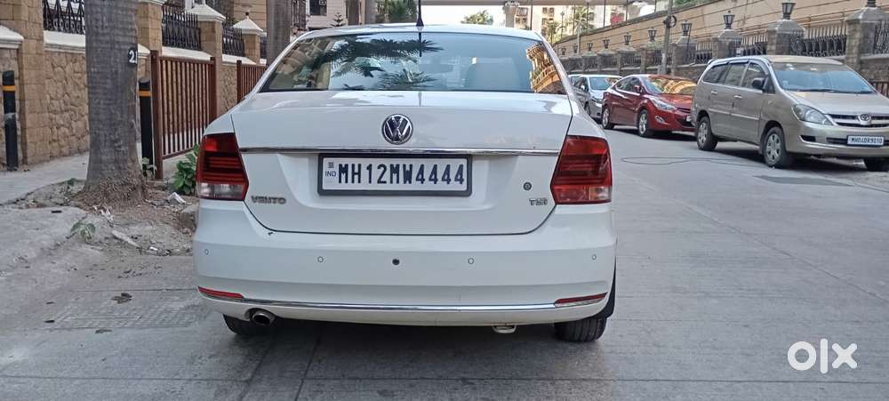 Volkswagen Vento 1.2 Highline Plus At 16 Alloy, 2016, Petrol