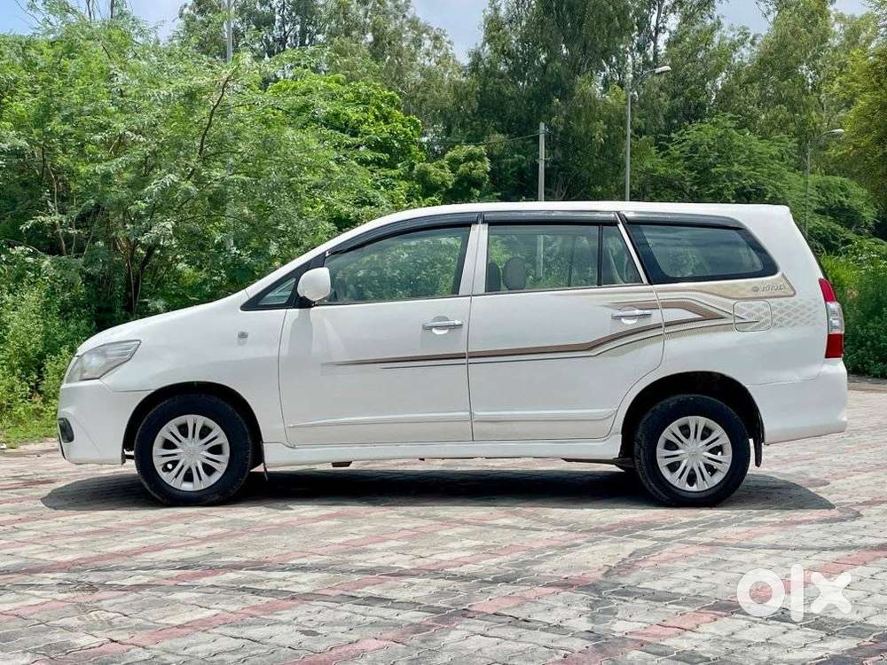 Toyota Innova 2.5 Gx 7 Seater Bs Iv, 2013, Diesel