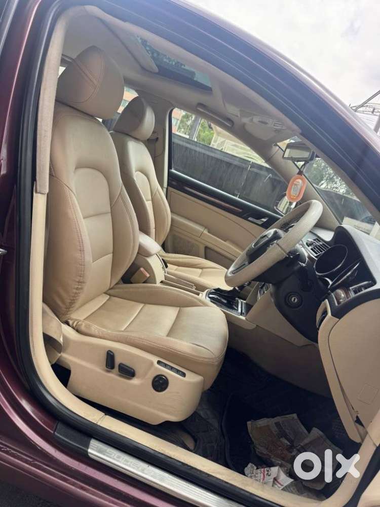 Skoda Superb Lk 2.0 Tdi At, 2012, Diesel