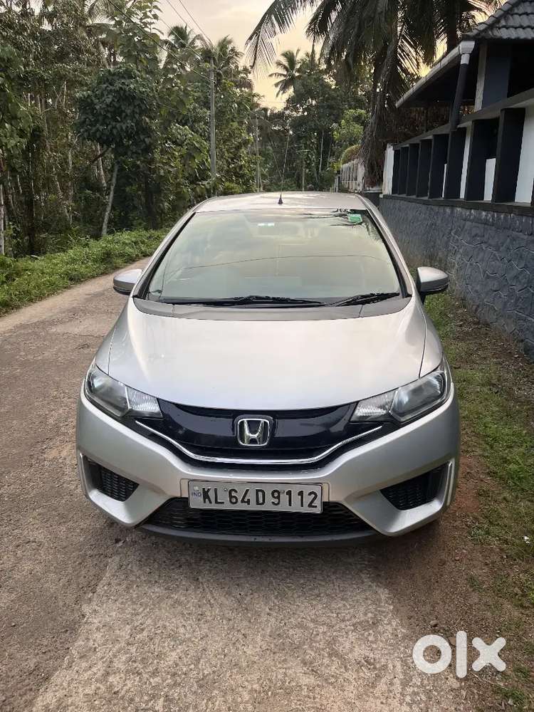 Honda Jazz Sv Mt Petrol 2nd Owner 2016