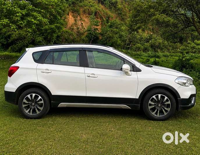 Maruti Suzuki S Cross 1.5 Smart Hybrid Refinance Available