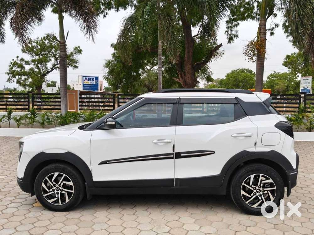 Mahindra Xuv 3xo Ax7l Petrol Mt, 2024, Petrol