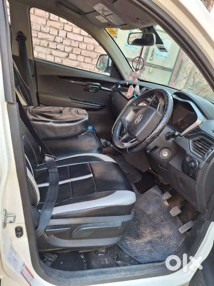 Mahindra Kuv100 Nxt 2017 Diesel Good Condition