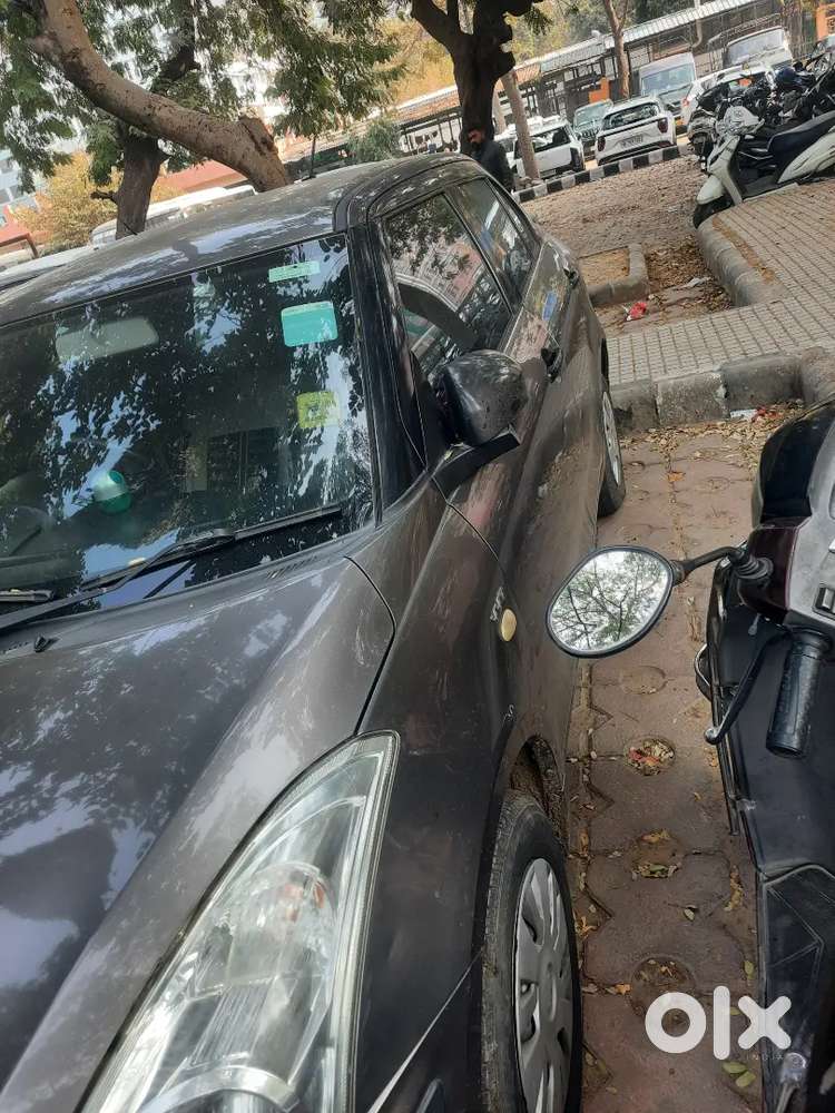 Maruti Suzuki Dzire 2016 Petrol 80000 Km Driven