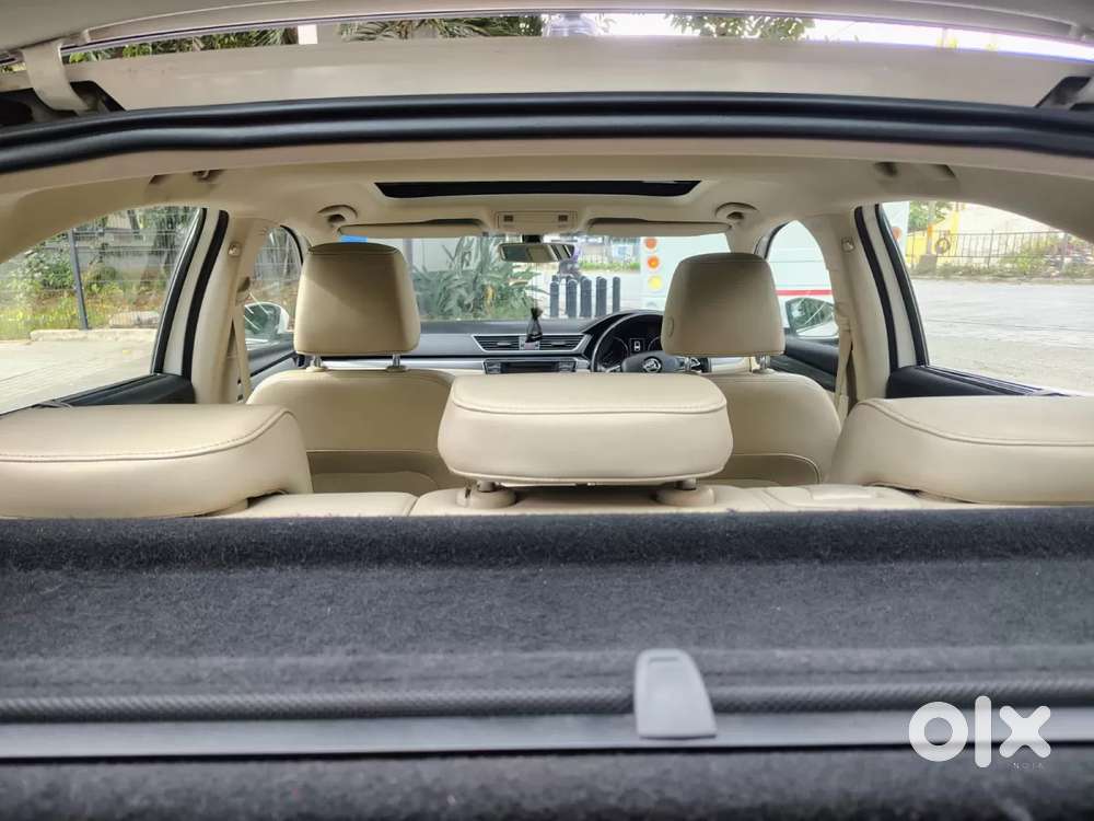 Skoda Superb [ ] 1.8 Style Tsi At, 2016, Petrol