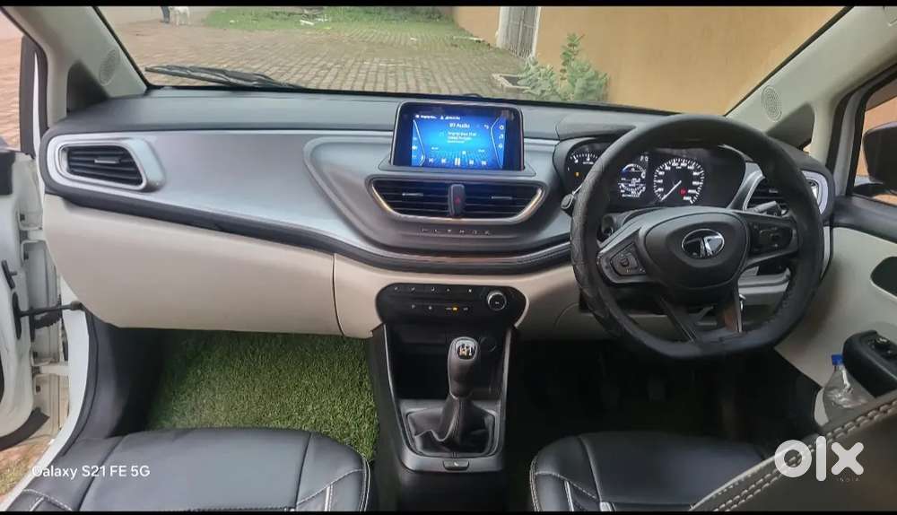 Tata Altroz 1.2 Xm 2024