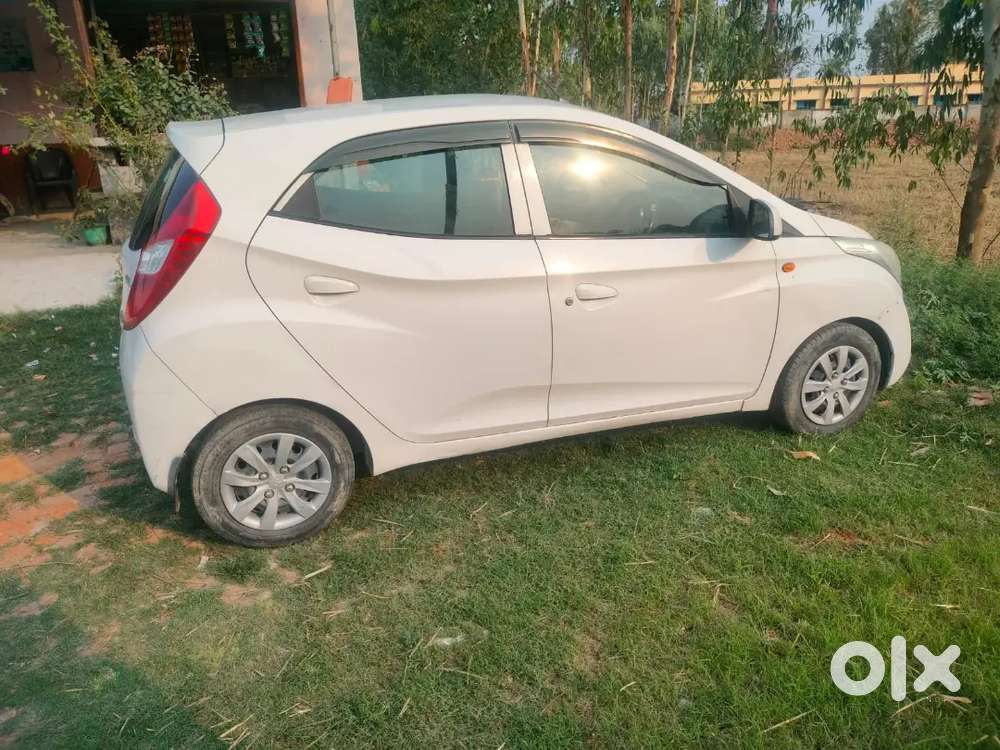 Hyundai Eon 2012 Petrol 10232 Km Driven