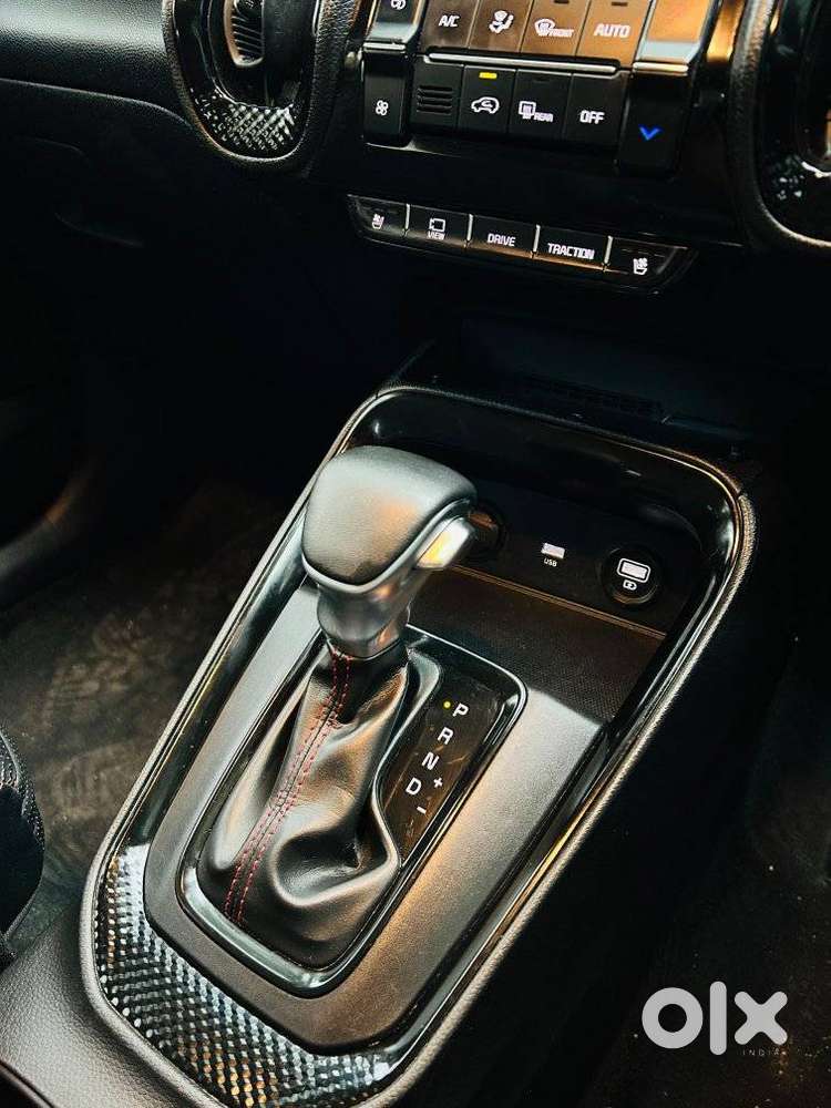 Kia Sonet, 2023, Petrol