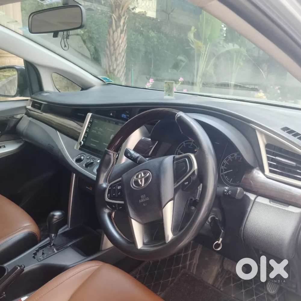 Toyota Innova Crysta2.4 G Amt 2021