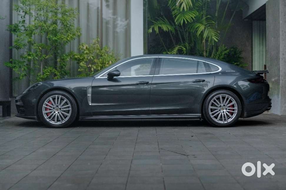 Porsche Panamera Turbo, 2018, Petrol