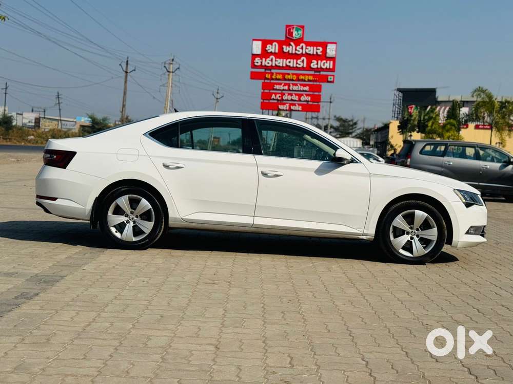 Skoda Superb Style 2.0 Tdi At, 2018, Diesel