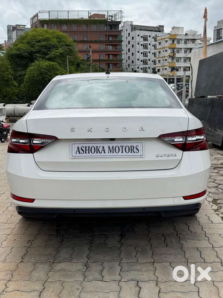 Skoda Superb L&k 2.0 Tdi At, 2018, Diesel