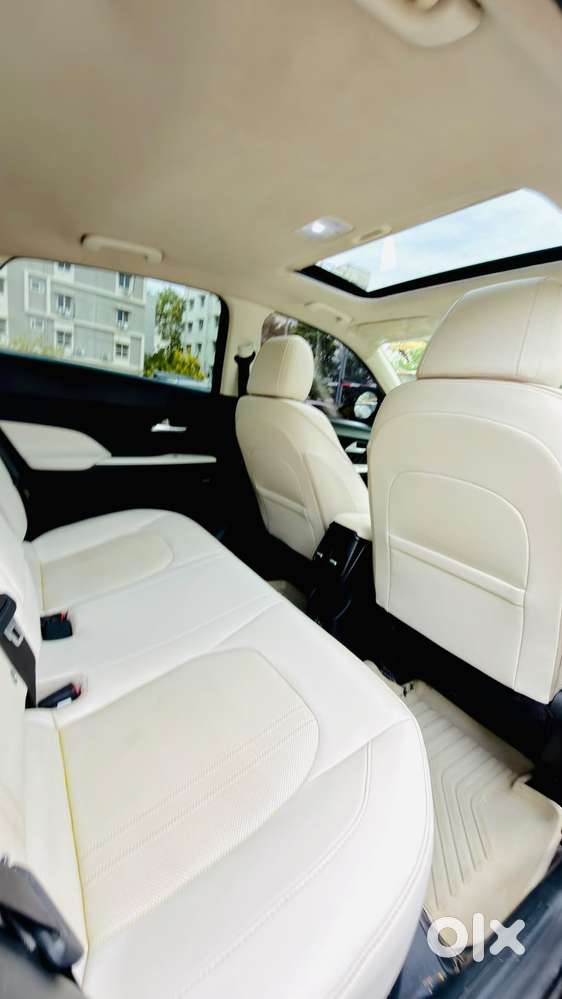 Hyundai Verna Sx(o) Petrol At, 2025, Petrol